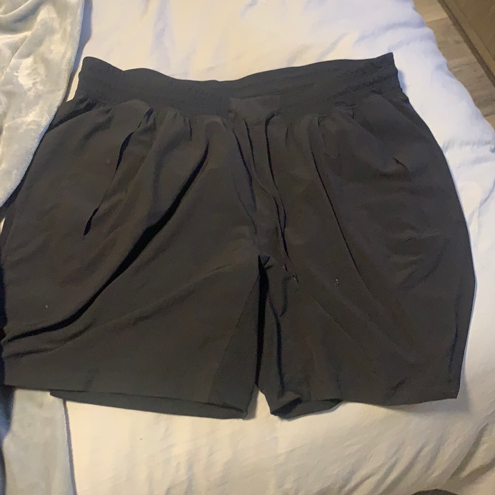 XXL Lululemon Shorts Black